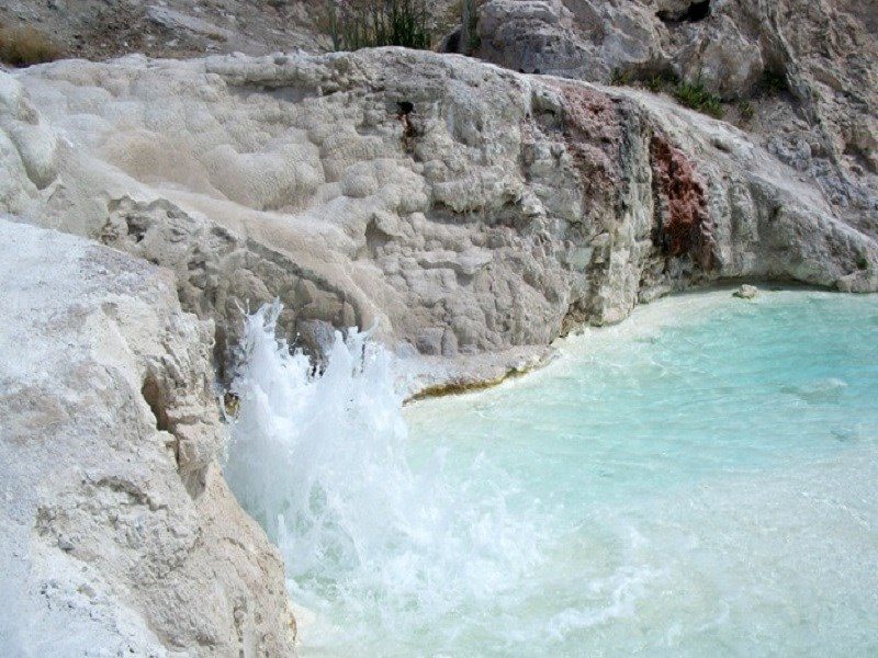 Diyadin Kaplıcaları — Vali Lütfü Yiğenoğlu Termal Otel — fotoğraf 1