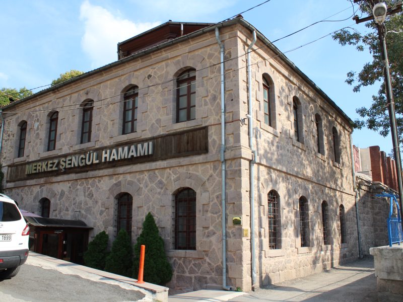 Tarihi Şengül Hamamı (15. yy)